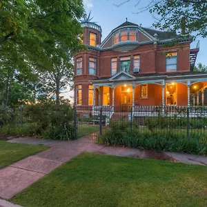 3* Bed and breakfast Lumber Baron Inn&gardens